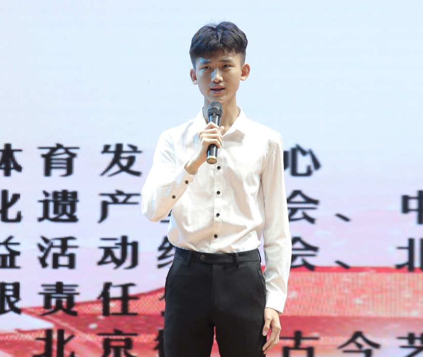 9.中國名譽環保之星、影視童星張皓天朗誦了《少年中國說》.png